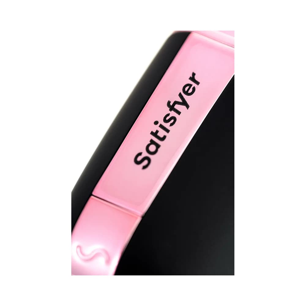 Satisfyer Love Triangle Siyah Vakumlu Klitoral Stimülatör ve Uygulama Destekli Oyuncak thumbnail 19